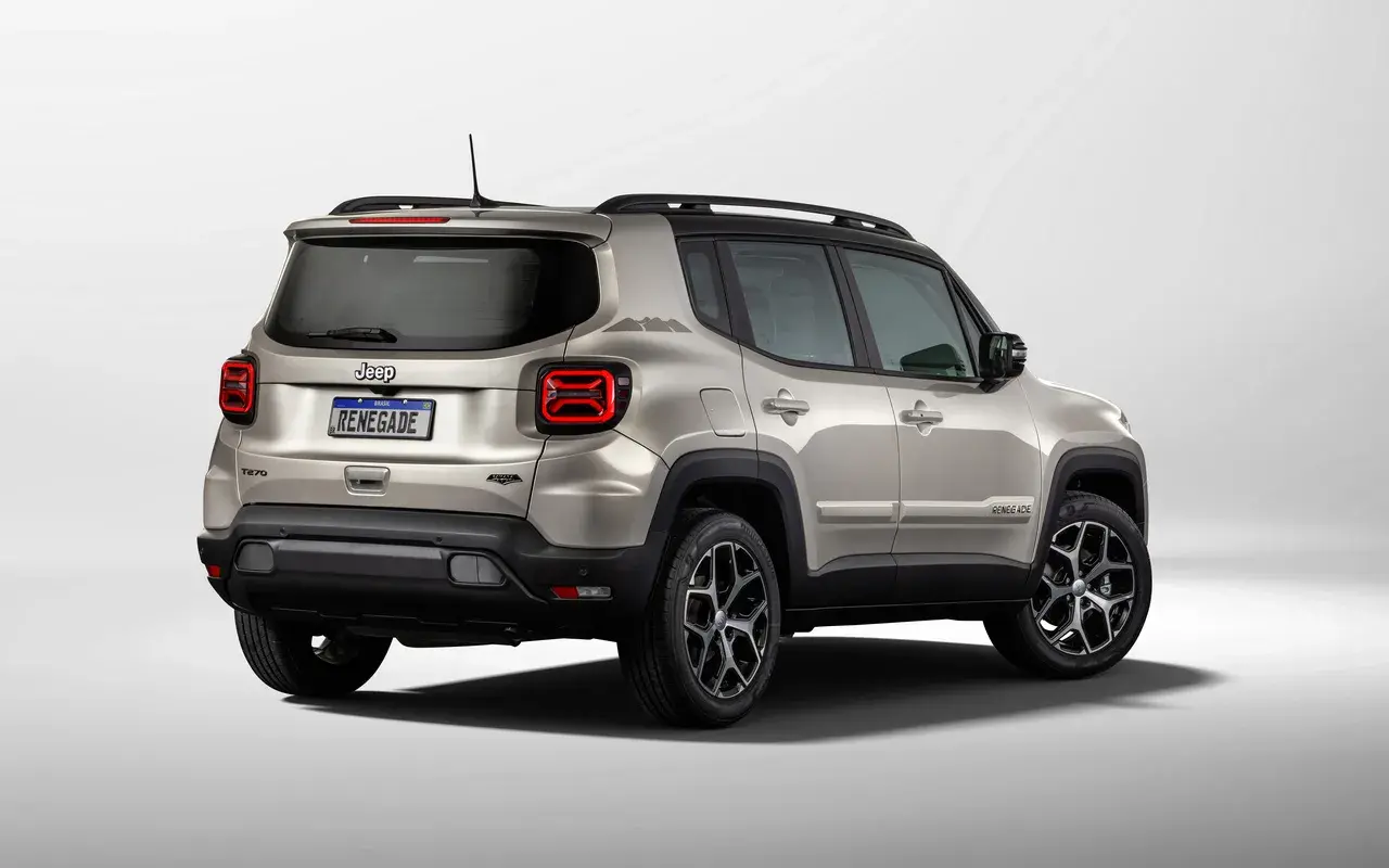 Jeep Renegade Sahara 2025 (4)