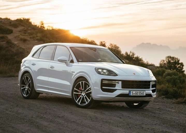 Porsche Cayenne 4a Geração (2)