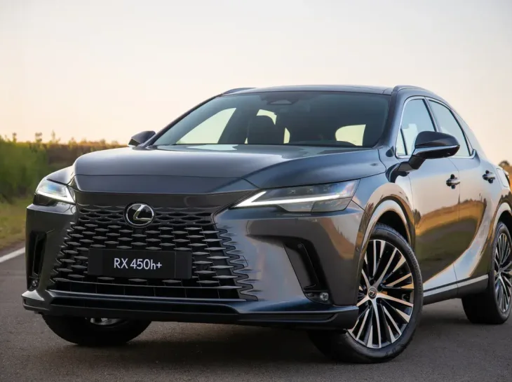 RX 450h+ é o primeiro plug-in da Lexus no Brasil