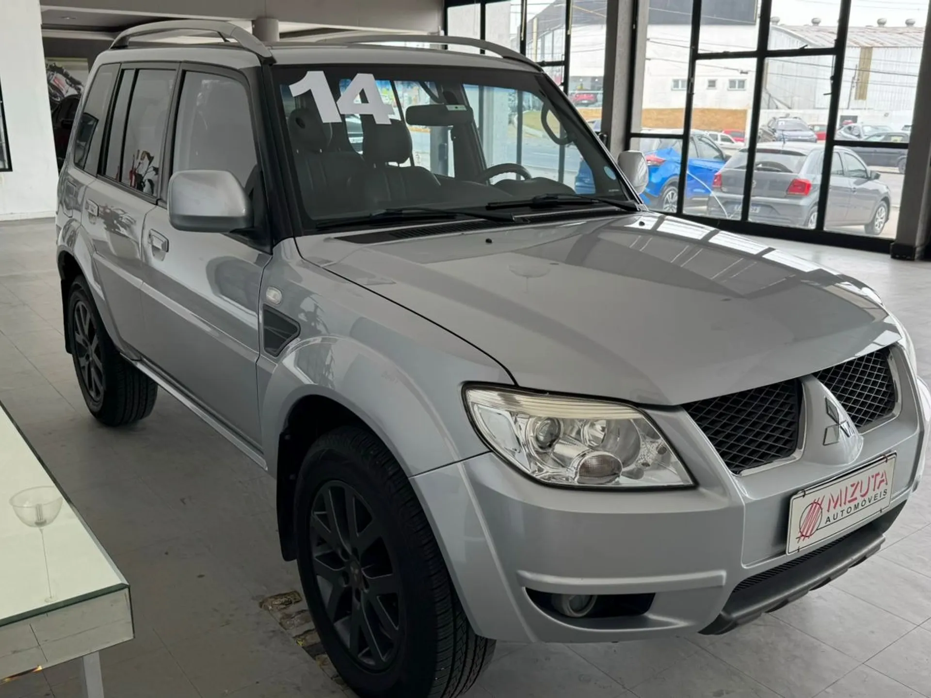 Mitsubishi Pajero Tr4