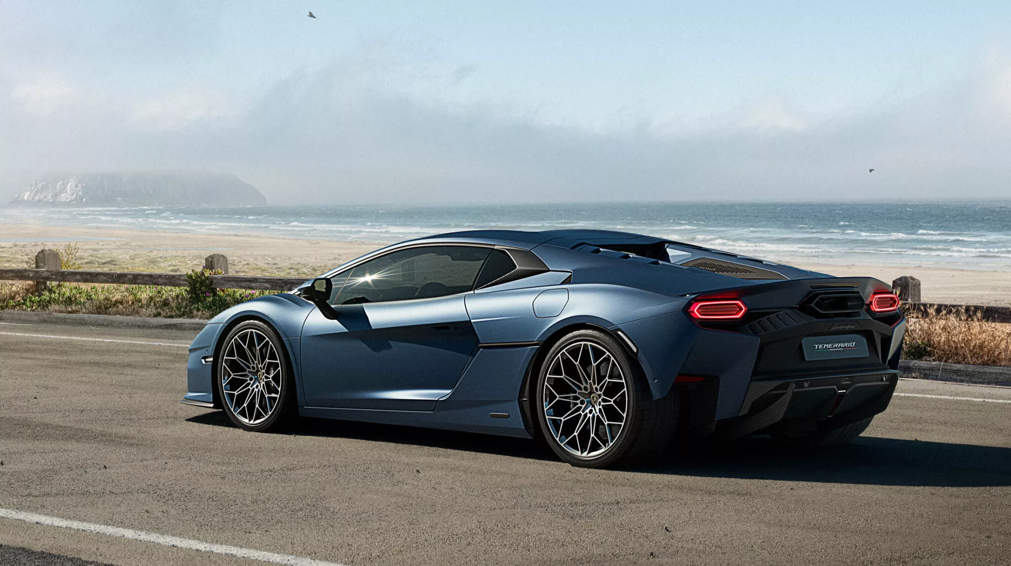 Partes das rodas traseiras do Lamborghini Temerario ficam visíveis quando o carro é visto por trás