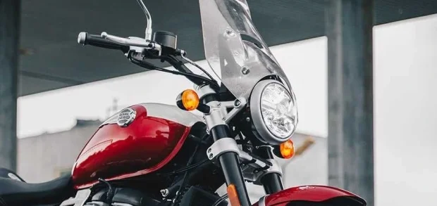 Royal Enfield Super Meteor 650 Para Brisa 2