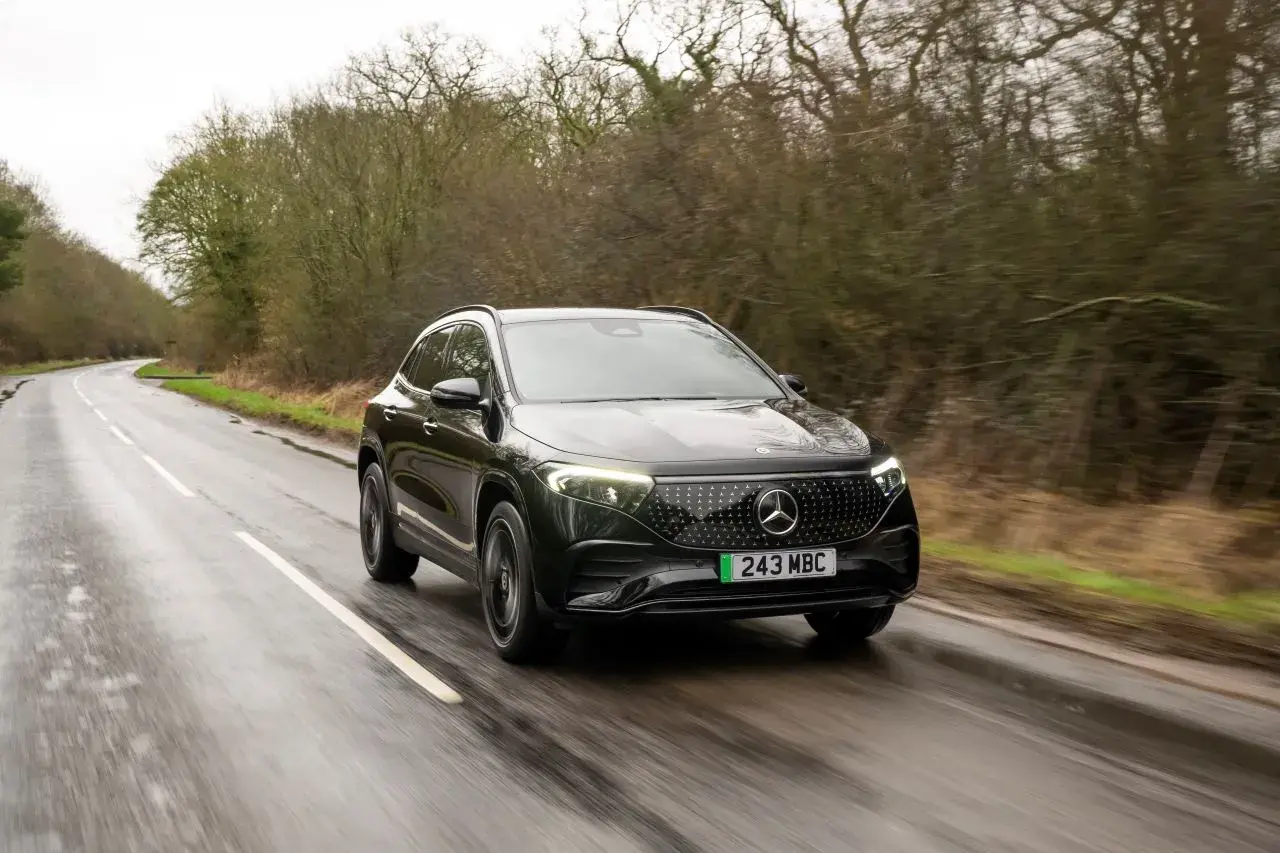 Mercedes Benz Eqa 250 Amg Line 756 (1)