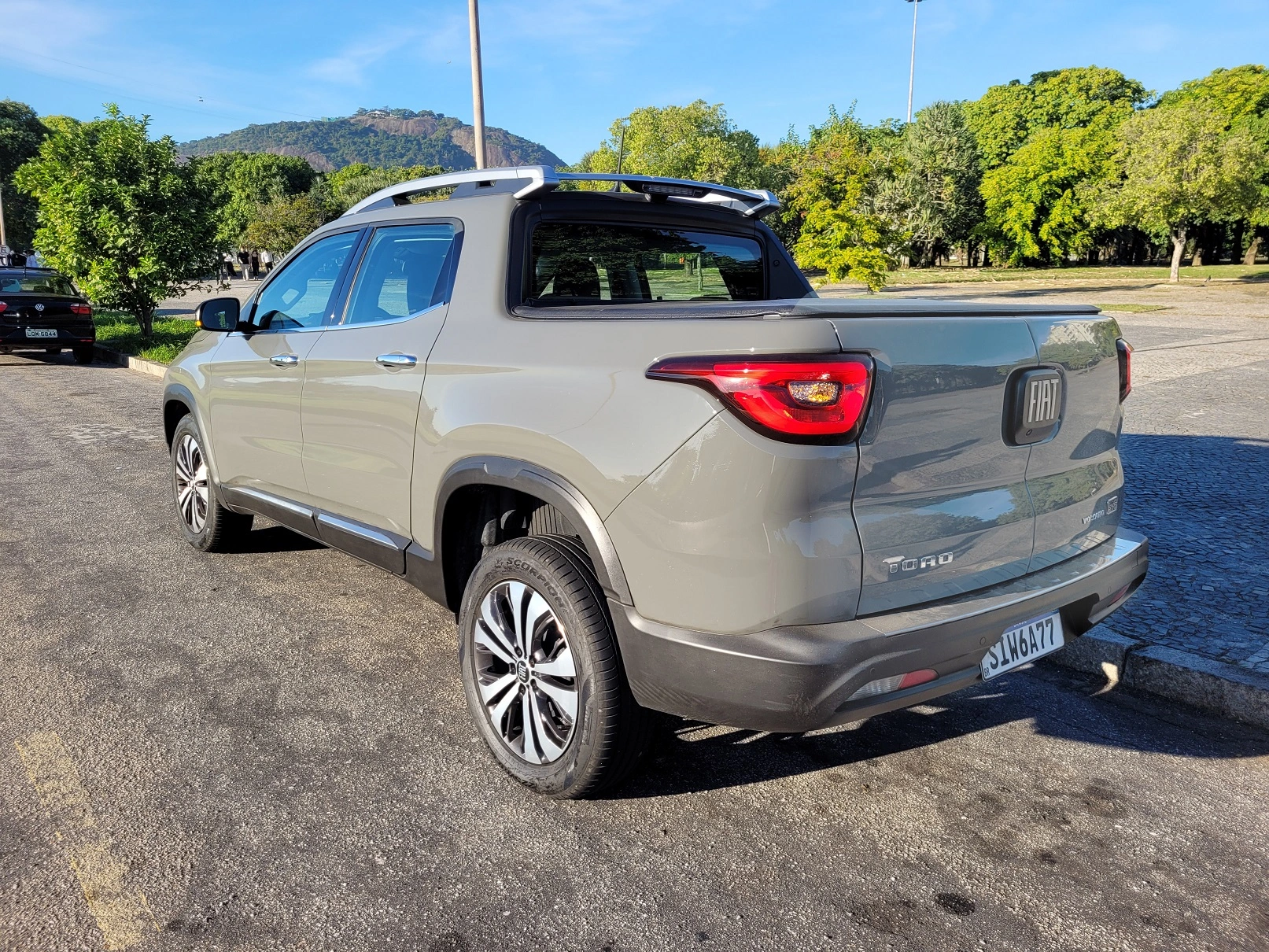 Fiat Toro Volcano 2025 Traseira 3