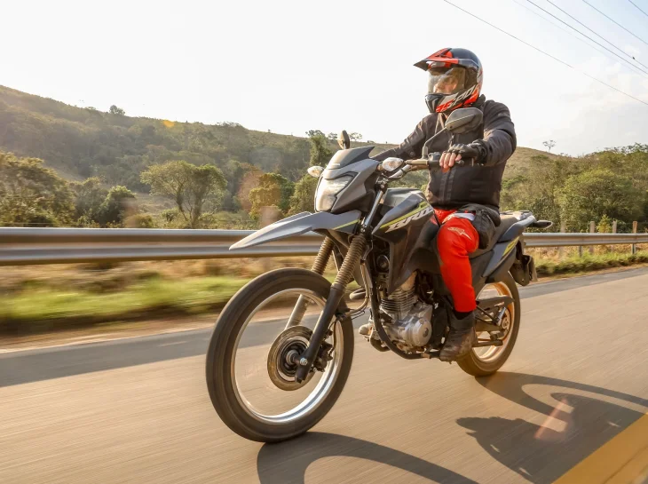 Briga em casa: Honda NXR 160 Bros vs Honda XRE 190