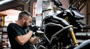 A fábrica da Triumph em Manaus (AM) atingiu a marca de 80 mil motos produzidas