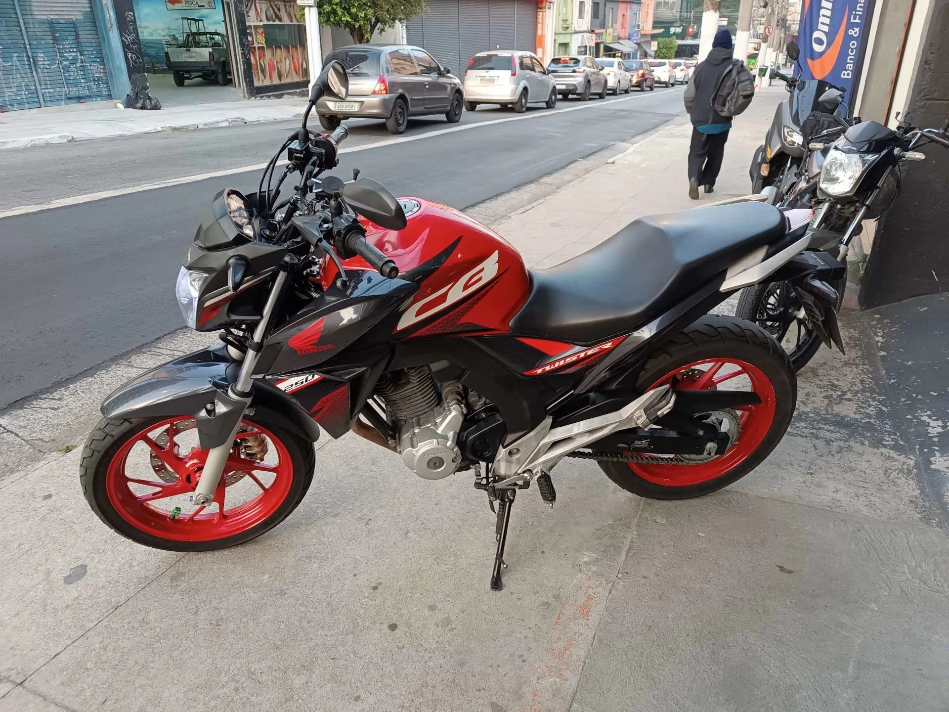 Honda Cb 250f Twister Anúncio
