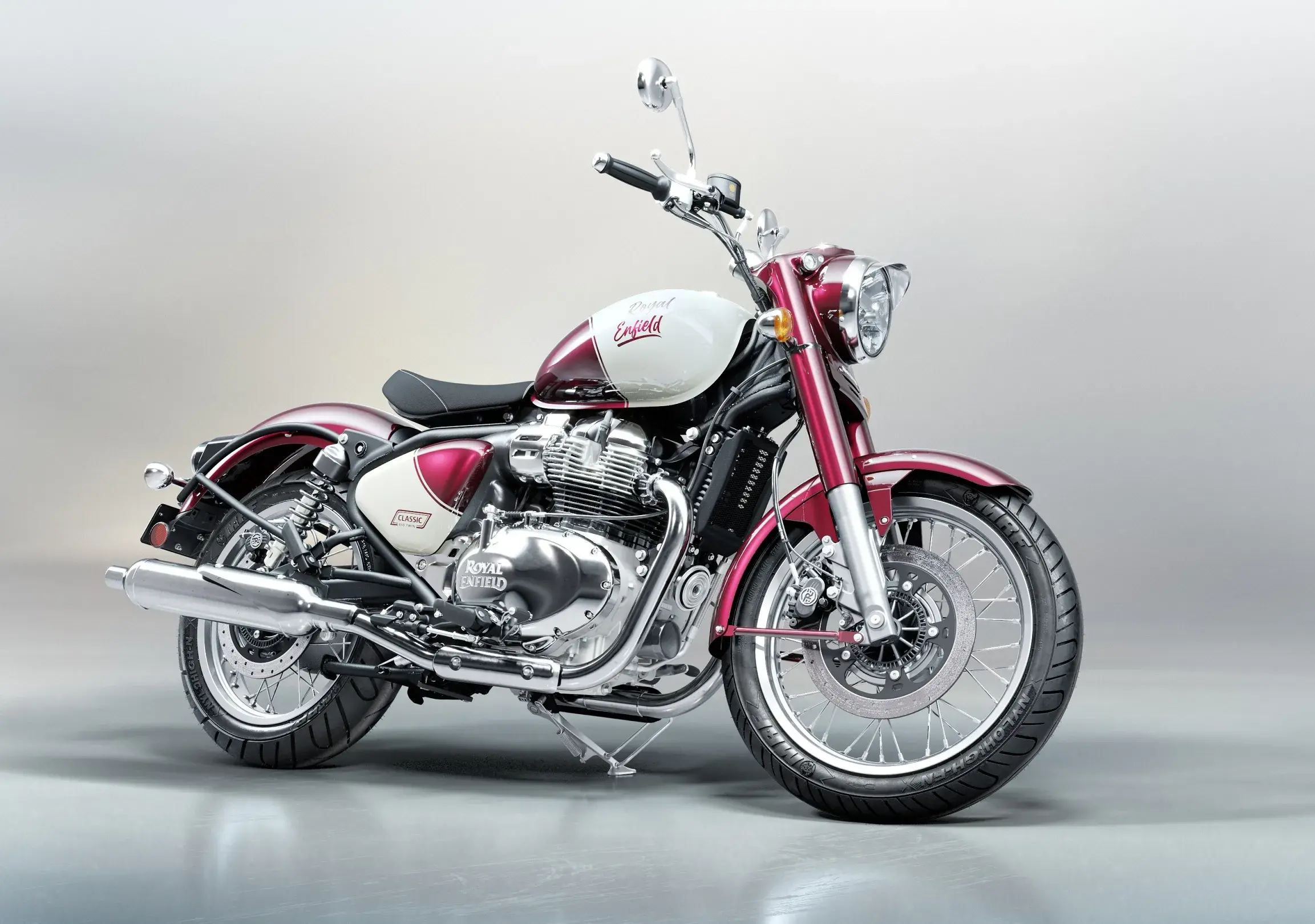 Royal Enfield Classic 650 é lançada em Milão e design impressiona Royal Enfield Classic 650 é lançada em Milão e design impressiona