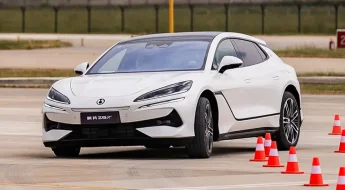 Denza Z9 Gt Review 3