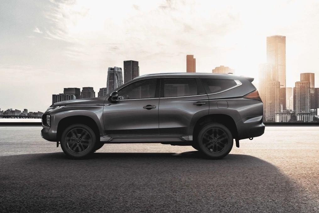 Mitsubishi Pajero Sport 2