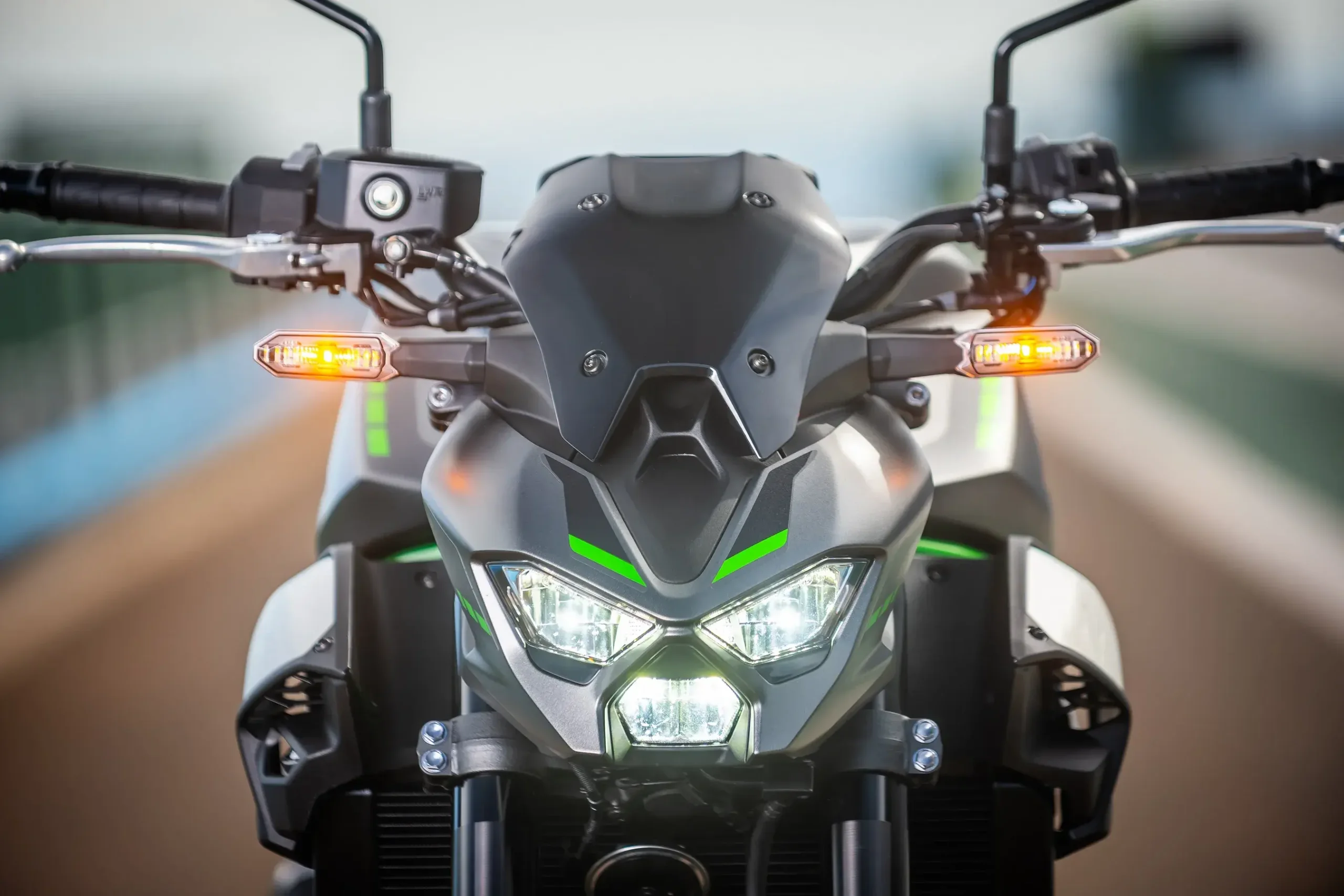 Kawasaki Z900 2025 (7)