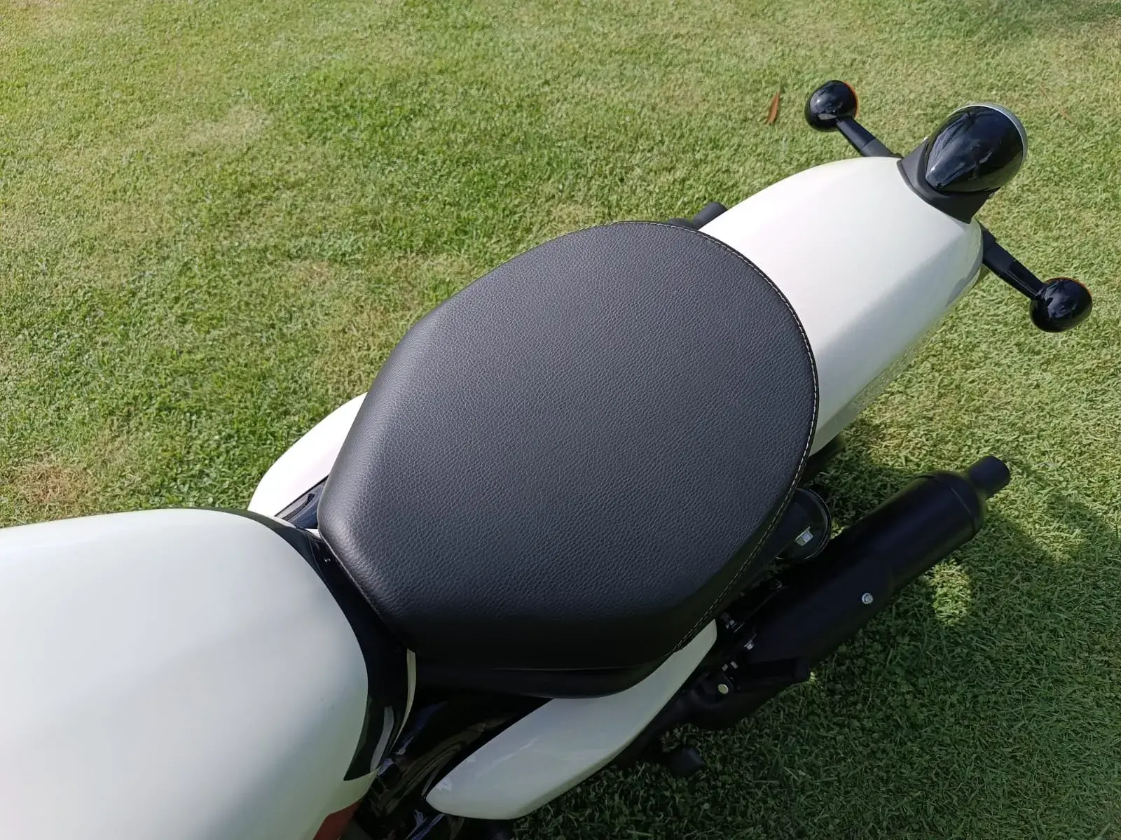 Royal Enfield Shotgun 650 Roberto Dutra (8)