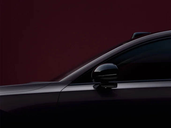Sedã elétrico da Volvo tem mais imagens reveladas