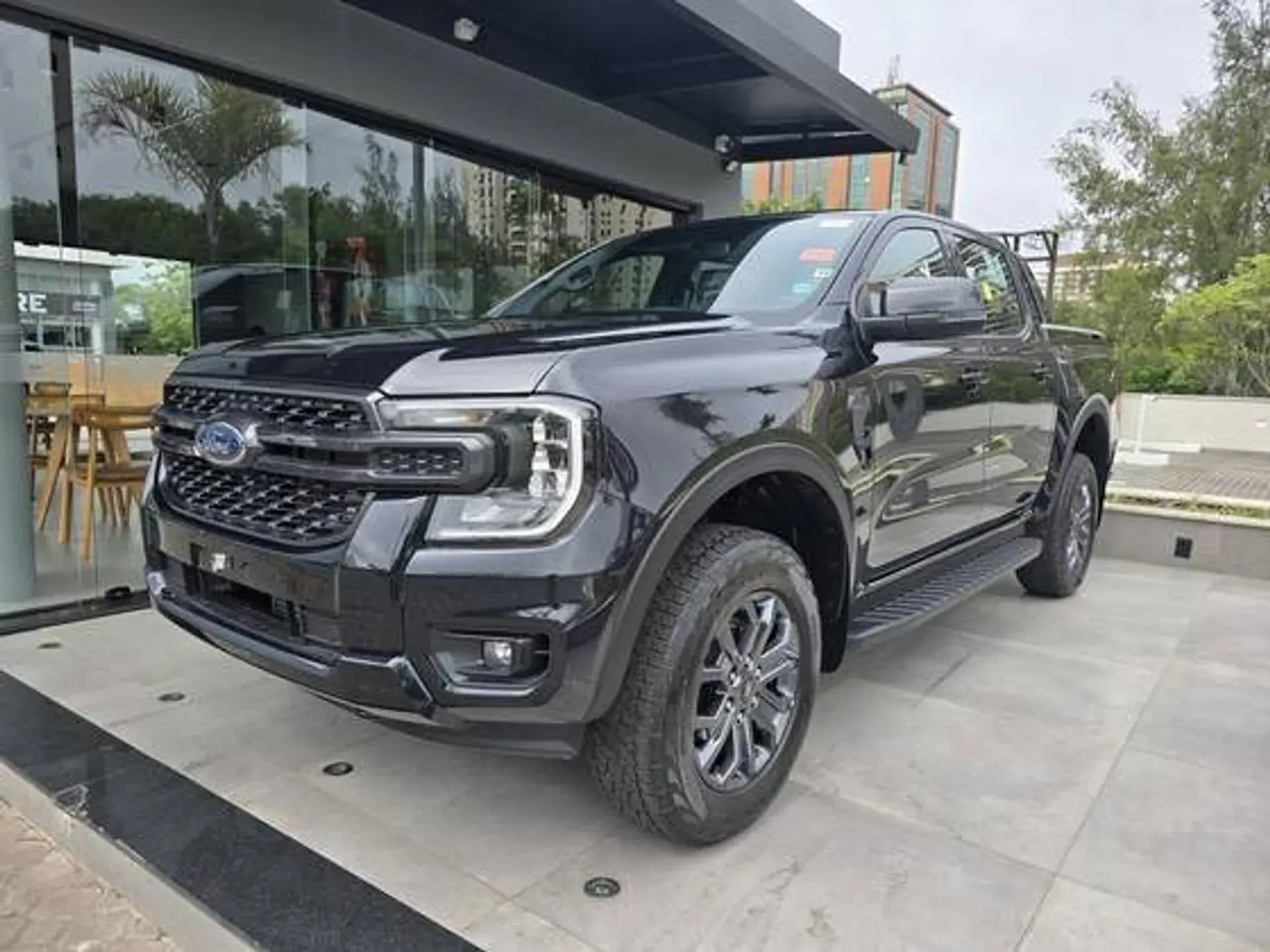 Ford Ranger Black 01