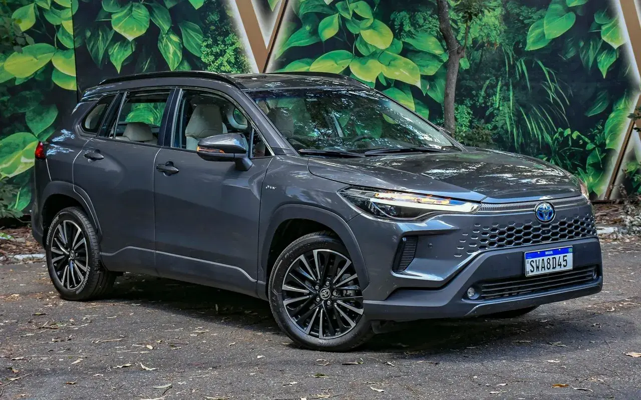  O Corolla Cross desbancou o T-Cross em agosto e tem tudo para repetir o feito em setembro