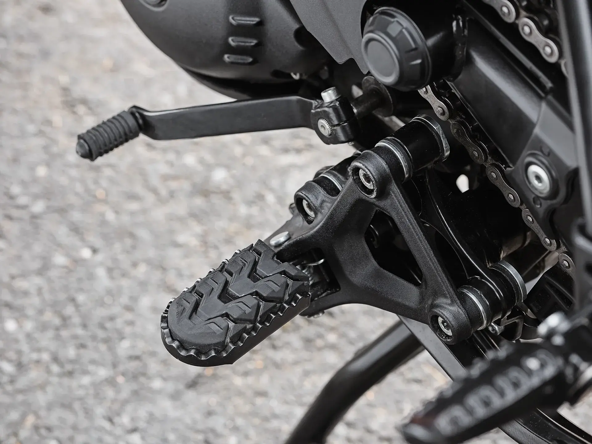 Royal Enfield Himalayan 450 Motor Pedaleira