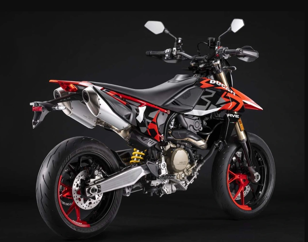 Ducati Hypermotard 698 3