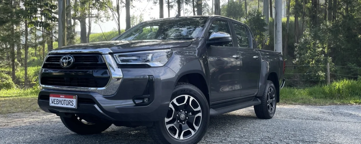 Toyota Hilux SRX