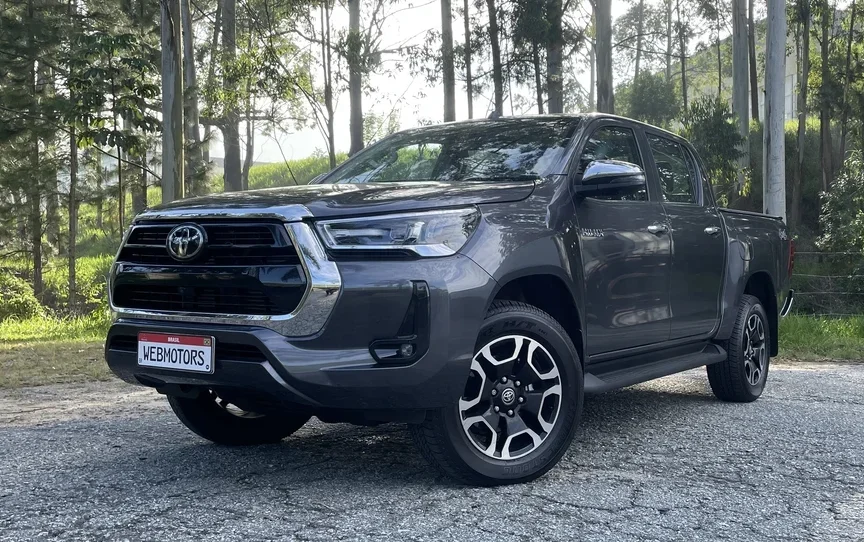 Toyota Hilux SRX