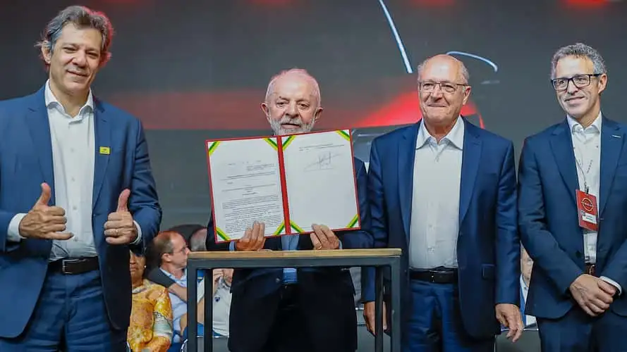 Lula e Mover