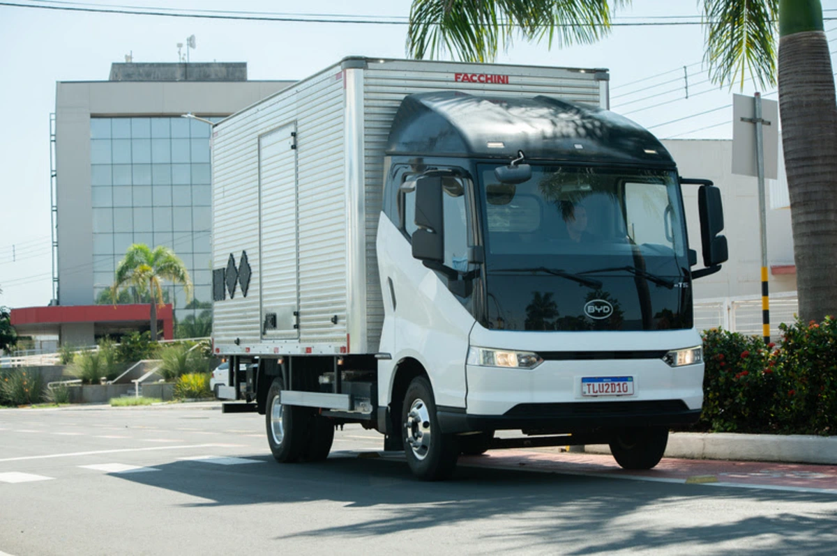 caminhão eT5 da BYD