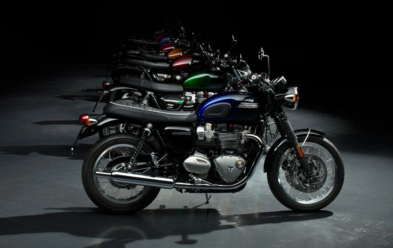 Triumph Bonneville Stealth Edition 2