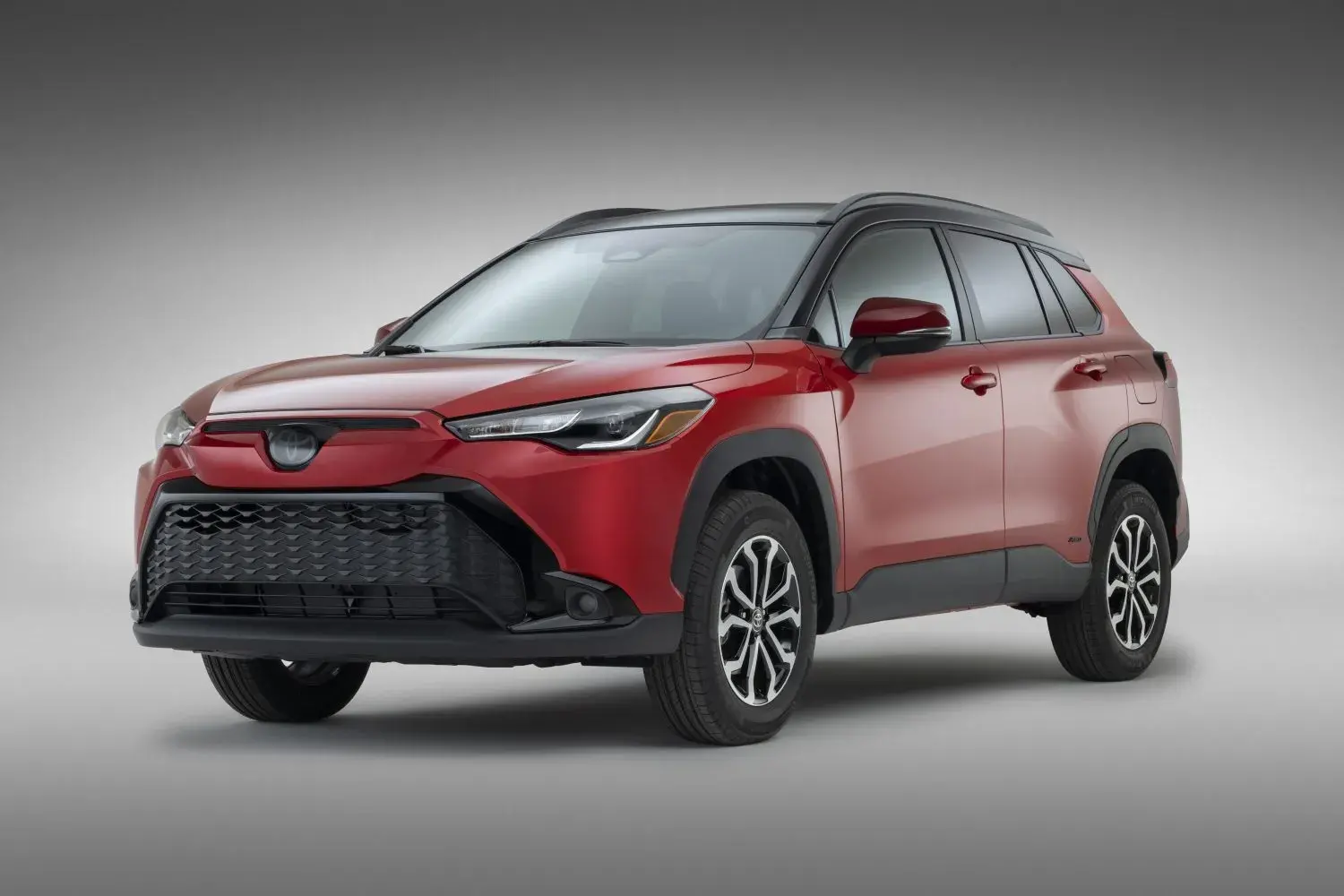 2023 Toyota Corolla Cross Hybrid Se 001 1500x1000