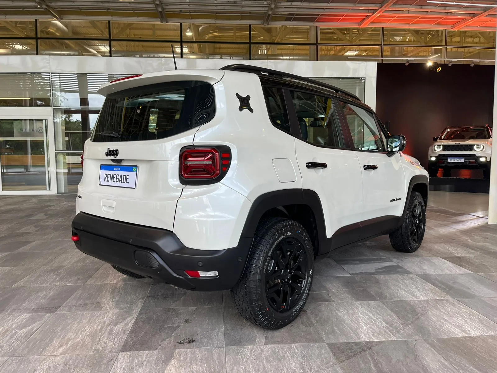 Jeep Renegade 10 Anos
