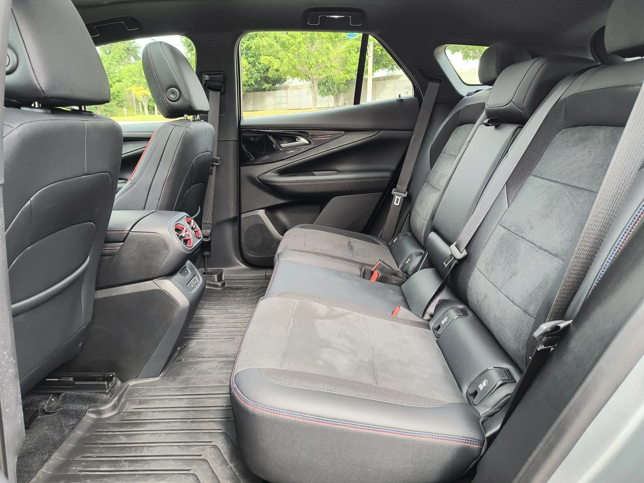 Chevrolet Blazer Ev (2)