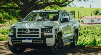 Mitsubishi Triton (3)