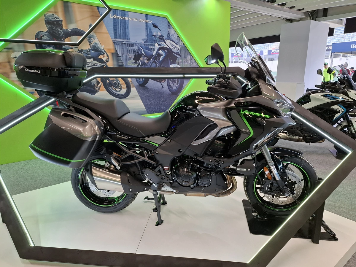 Kawasaki Versys 1100 1 