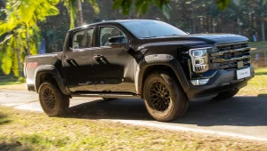 A Tunland V7 é mais áspera e voltada para o uso no trabalho