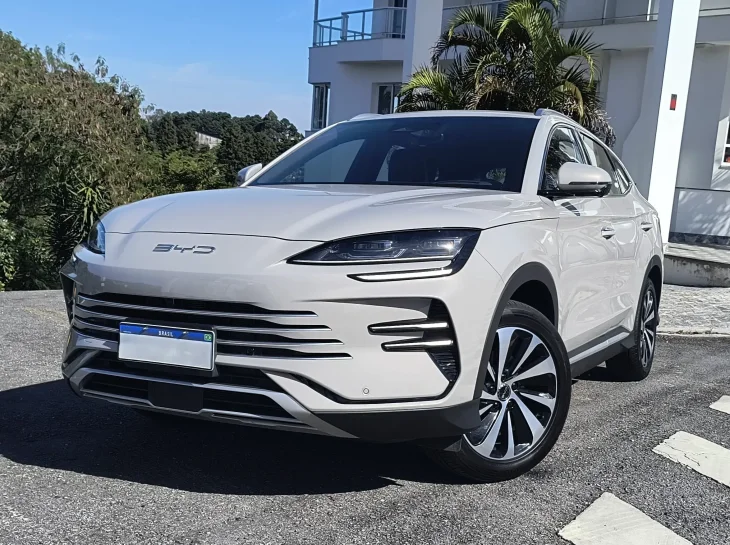 BYD já vendeu mais de 200 mil carros eletrificados