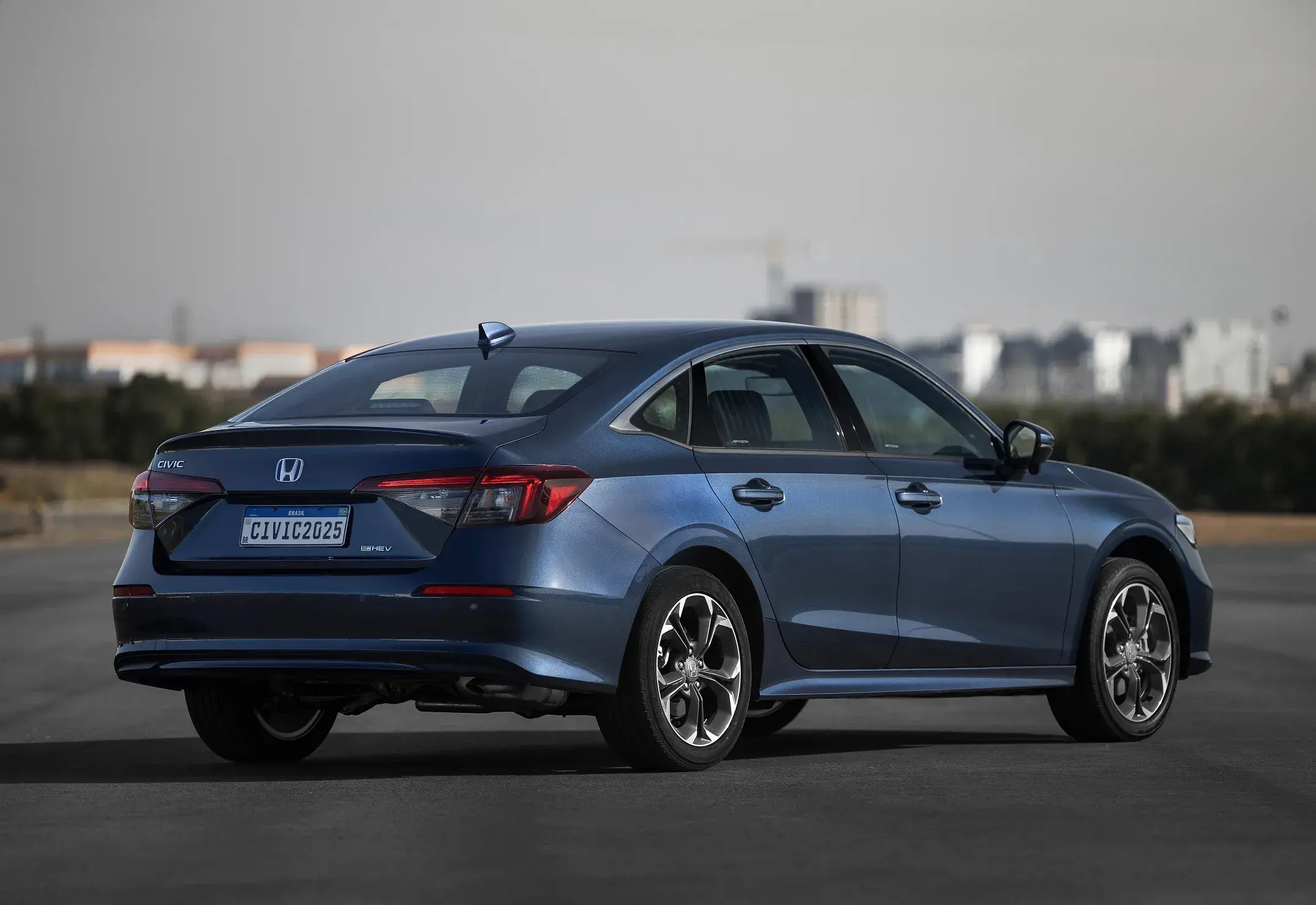 Honda Civic Advanced Hybrid 3