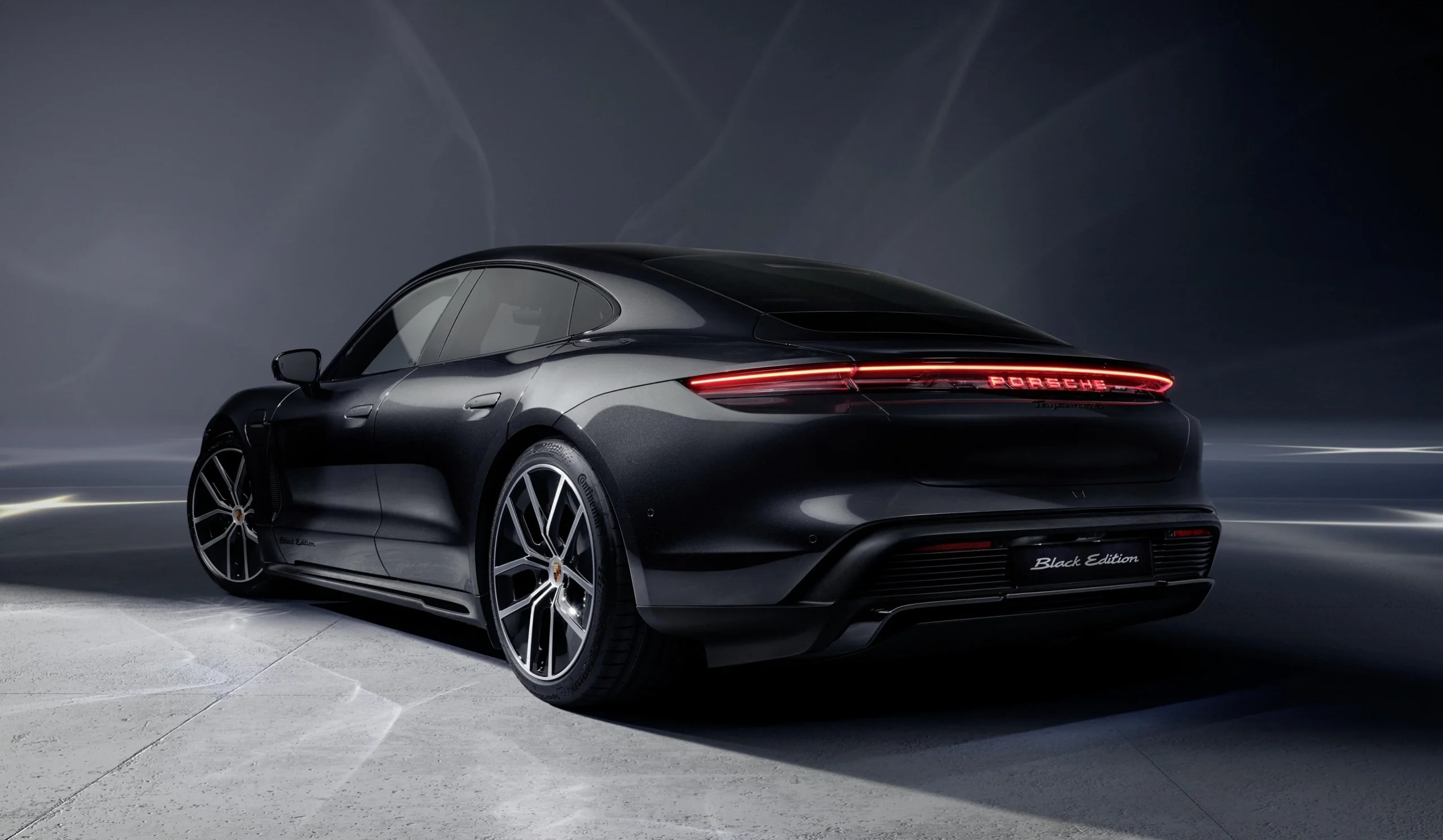 Porsche Taycan 4s Black Edition 4