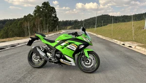 Kawasaki Ninja 300 2025 Wm1