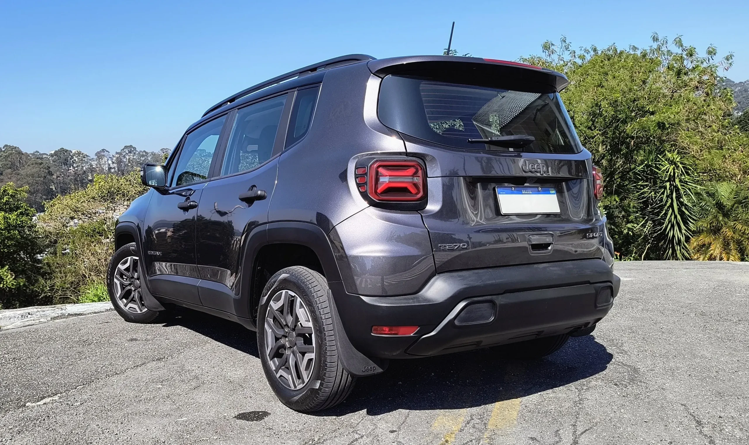 Veja cinco pontos positivos e negativos do Jeep Renegade