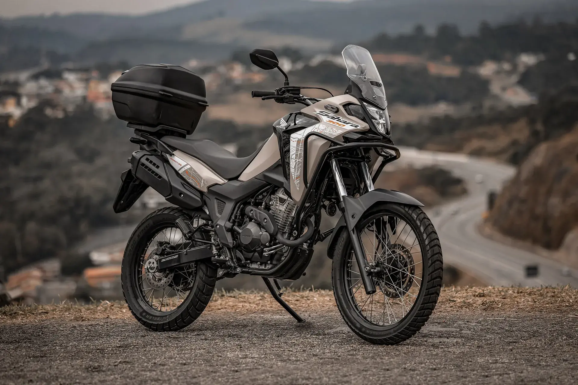 Honda Xre 300 Sahara 2026 (3)