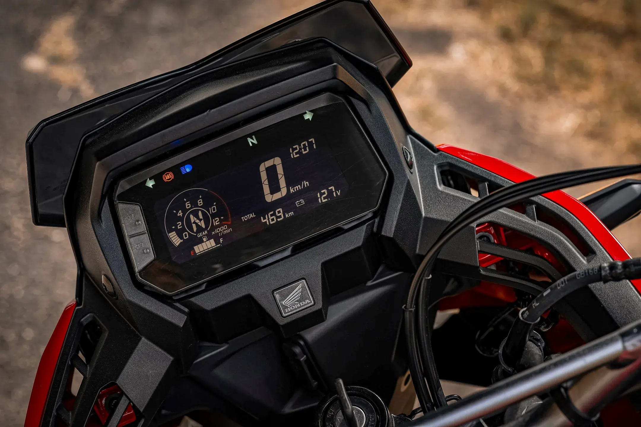 Honda Xre 300 Sahara 2026 (4)