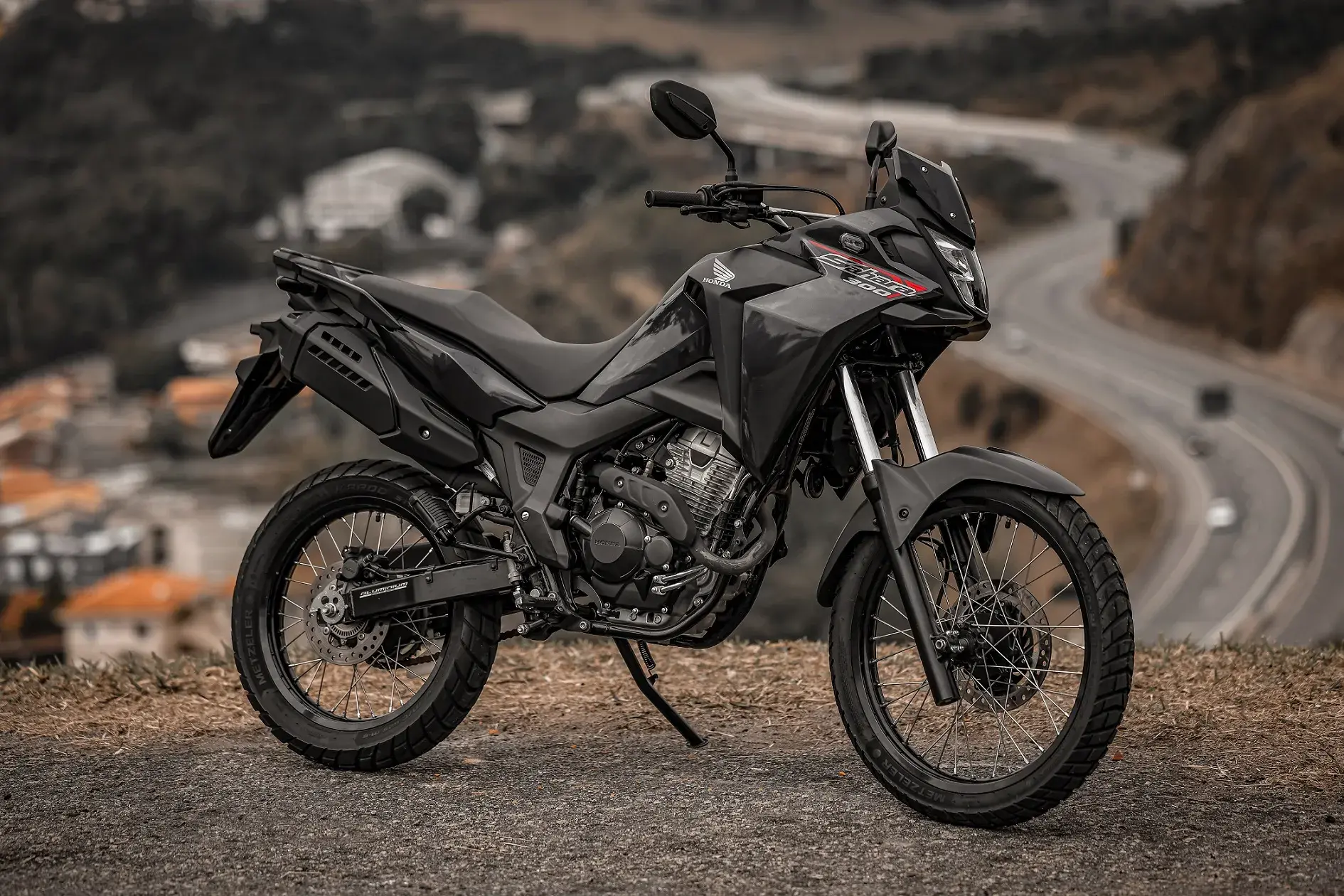 Honda Xre 300 Sahara 2026 (6)