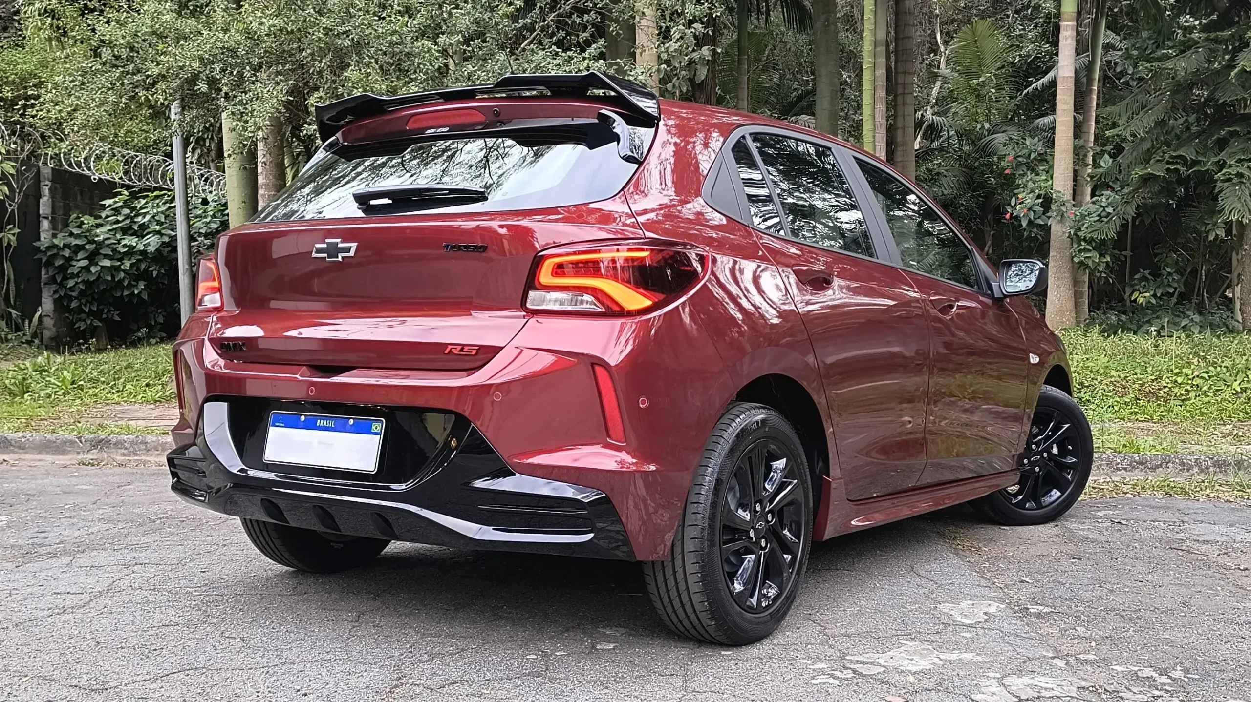 Chevrolet Onix Rs 2026 (2)