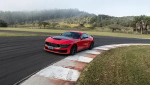 Ford Mustang Dark Horse