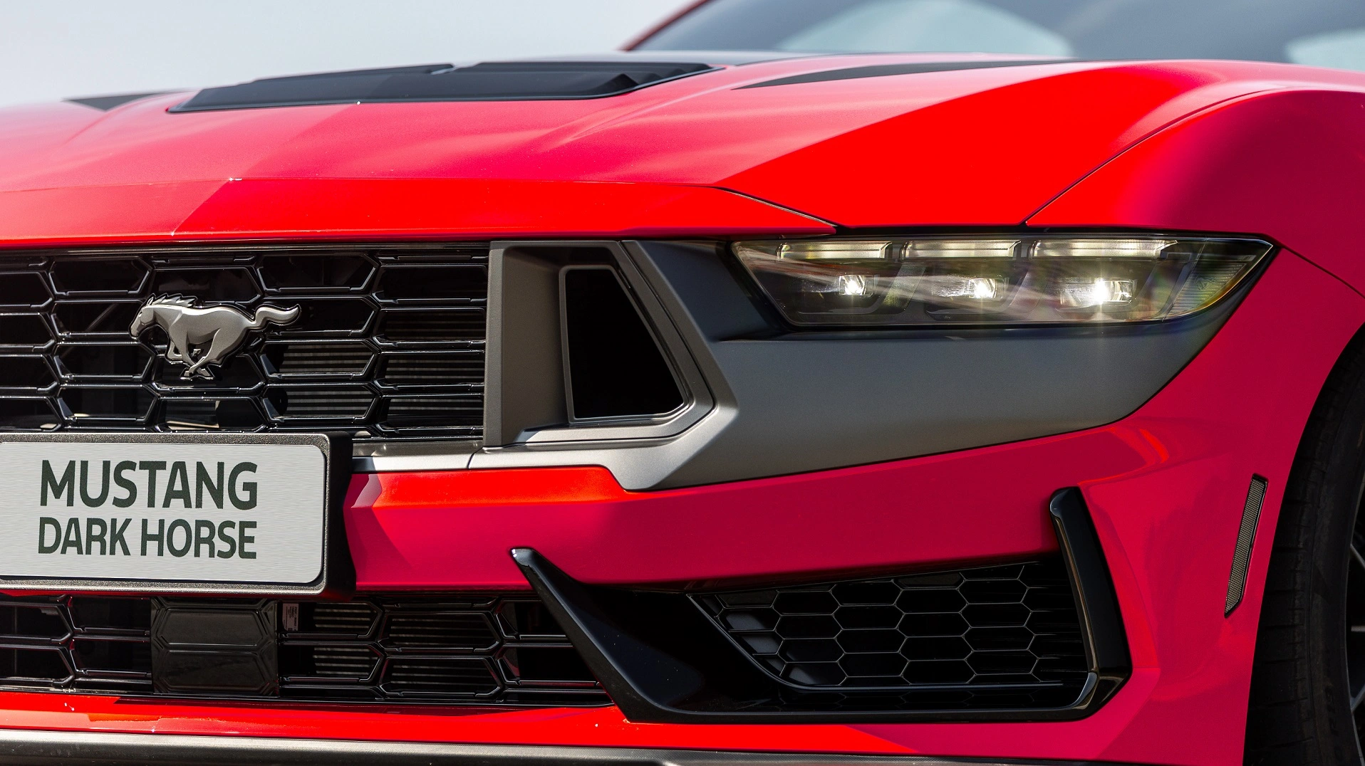 Ford lança o Mustang Dark Horse