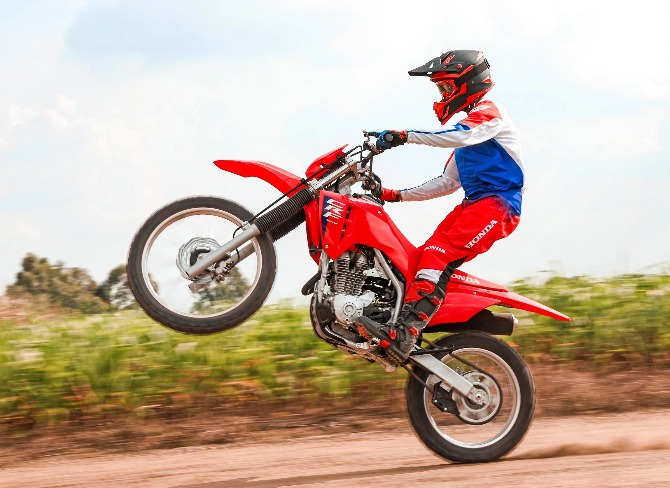 Honda CRF 300F é lançada no mercado brasileiro