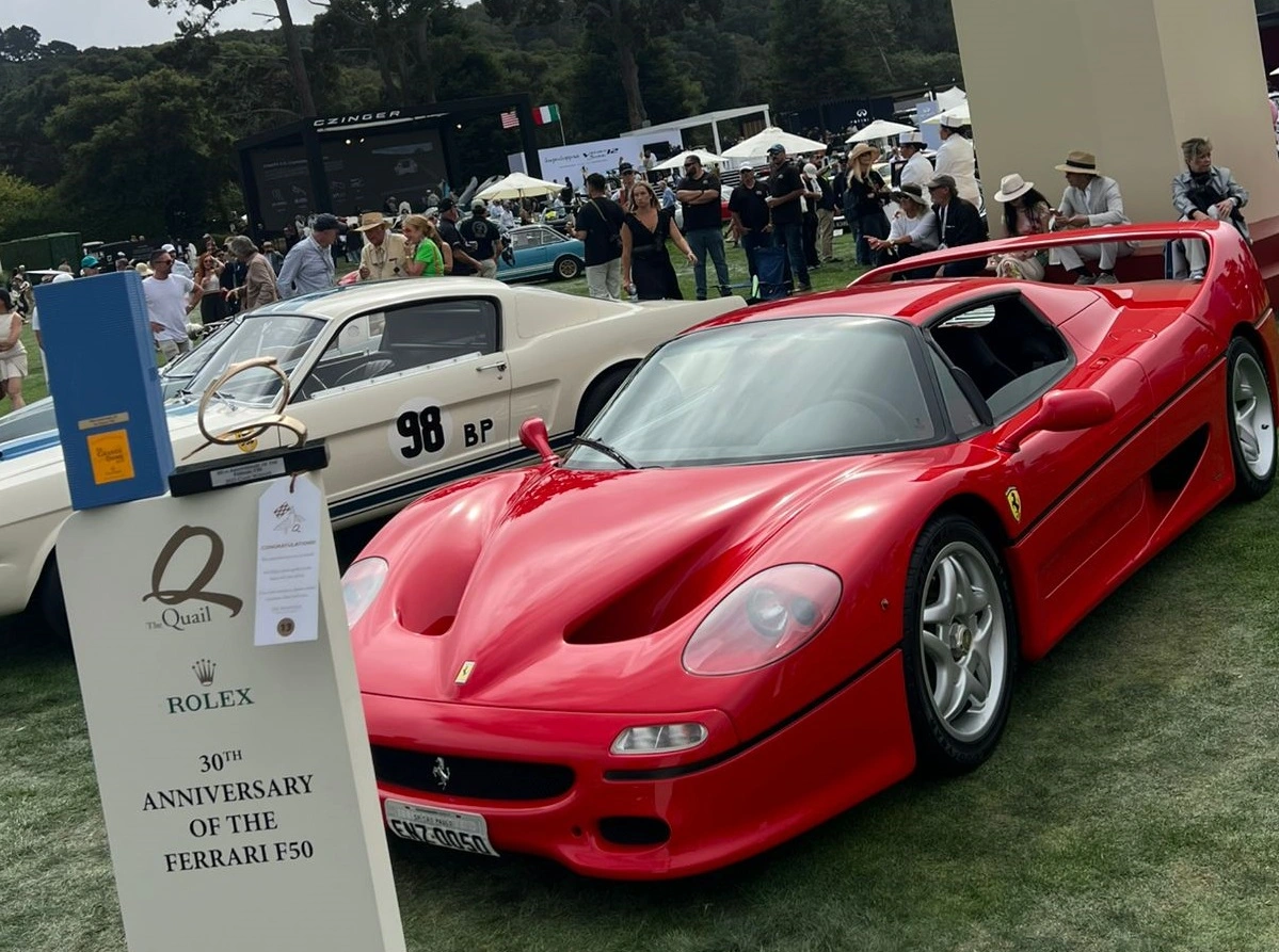 Ferrari F50 do museu Carde ganha prêmio nos EUA