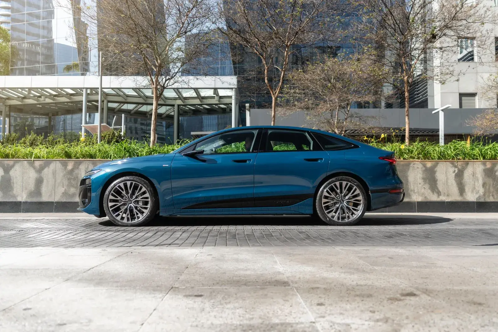 Audi A6 Sportback E Tron 2