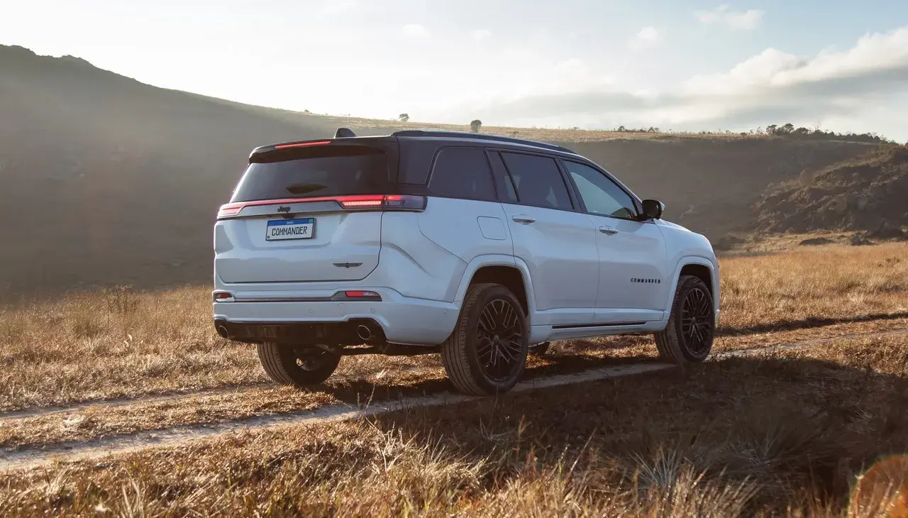 Jeep Commander linha 2026 já está disponível