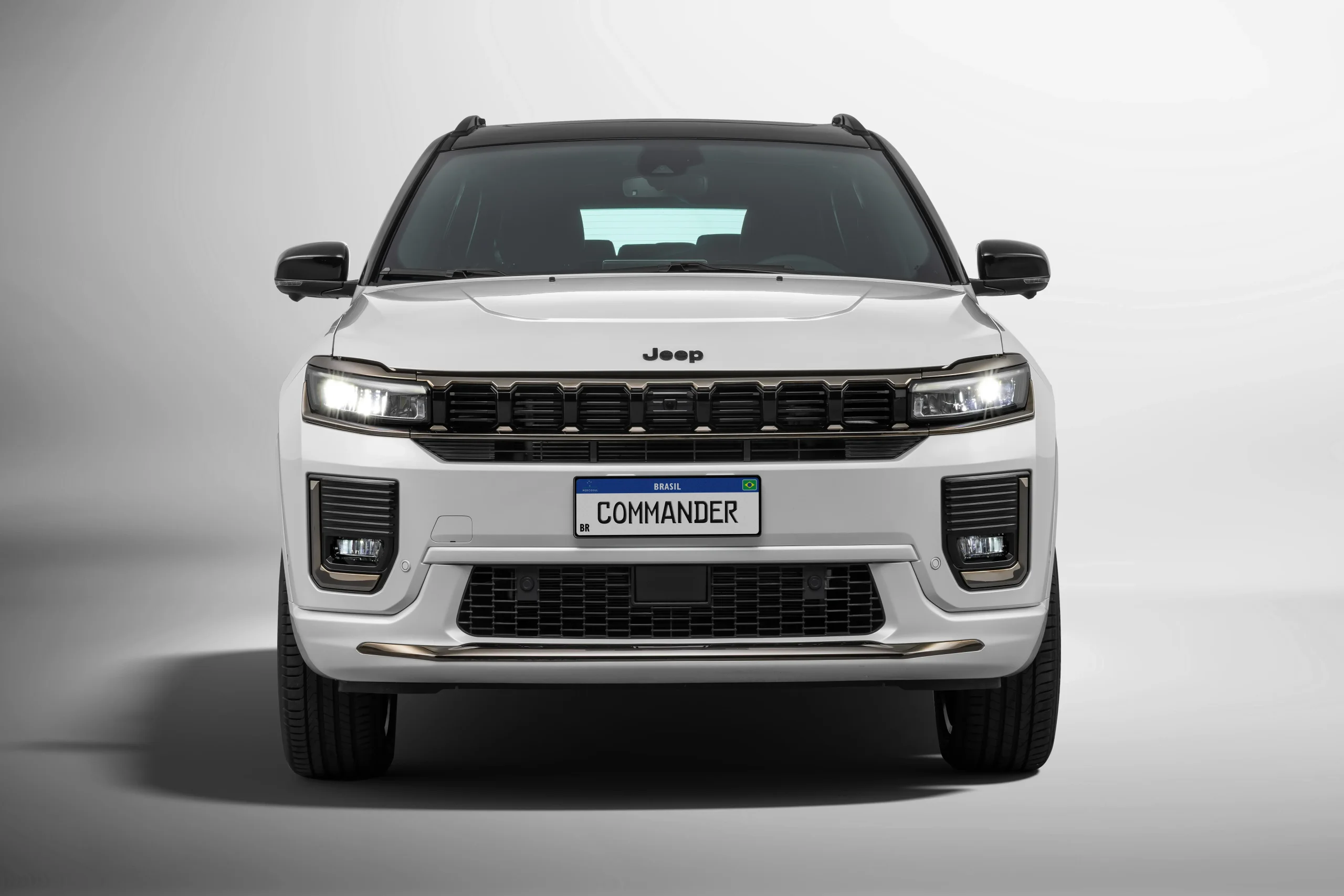 Jeep Commander Blackhawk My26 008