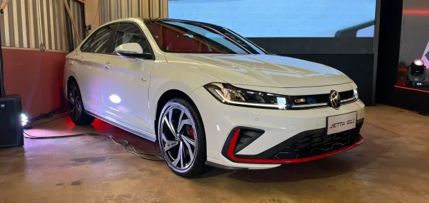 Jetta Gli 2026 tem desconto do desconto.