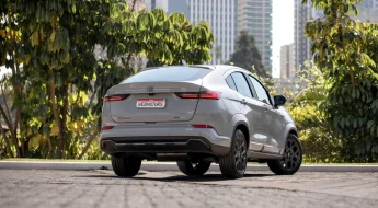 Carros grandes para a família até R$ 120 mil: Fiat Fastback é uma opção